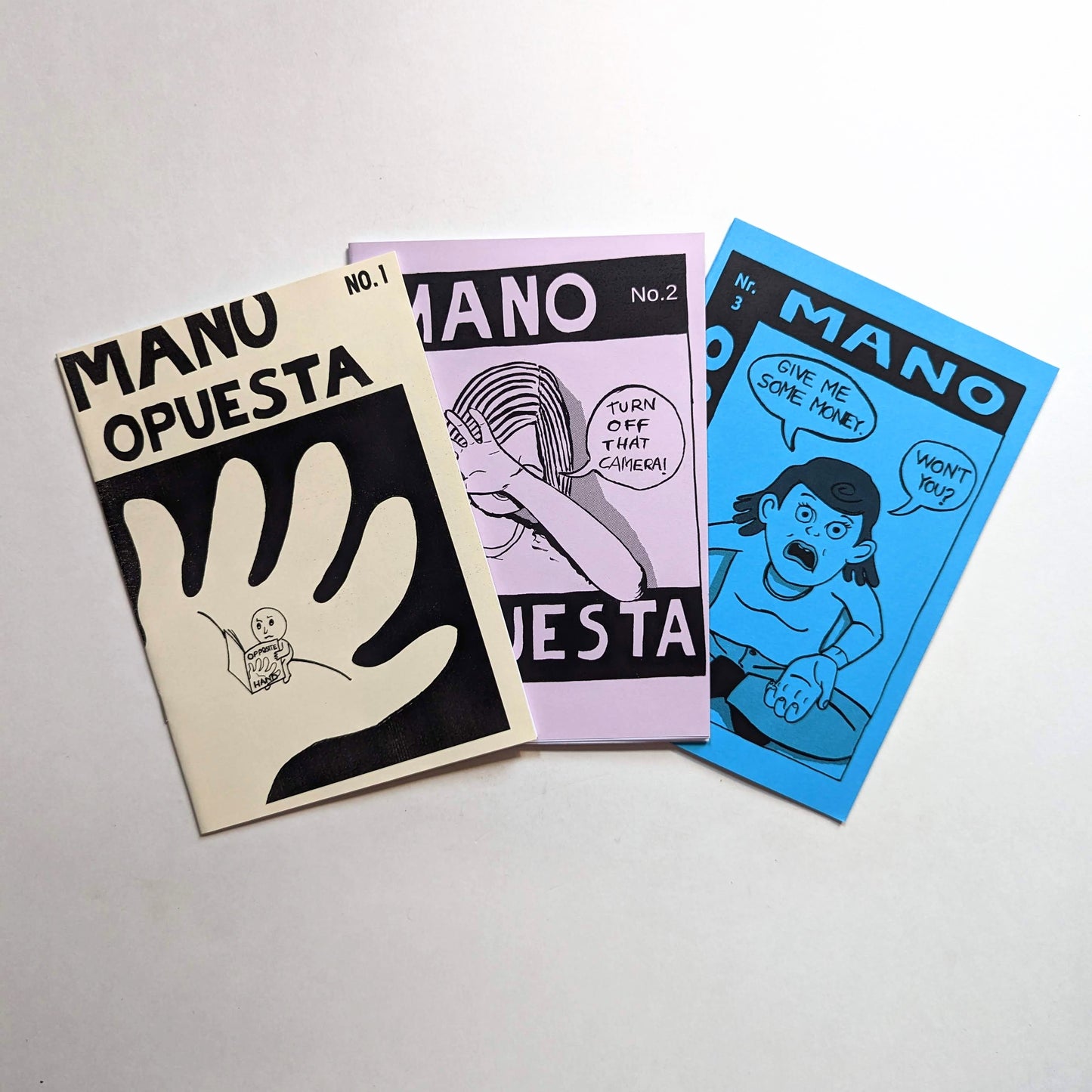 Mano Opuesta No. 1 by Ana Pando